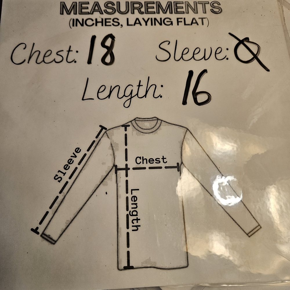 Stylish White Buttoned Top - Picture 12 of 12